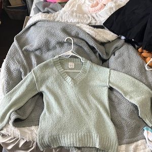 S green hippie rose v-neck sweater